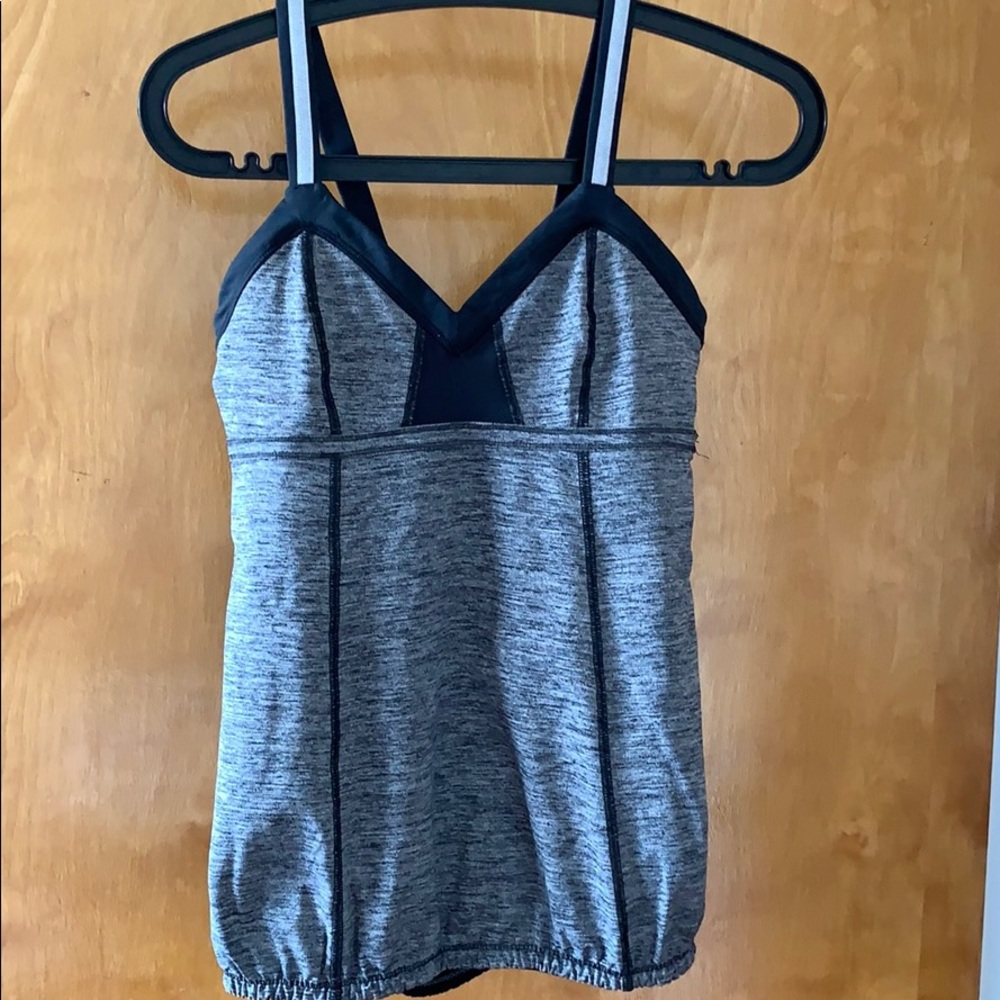 Lulu lemon top 6